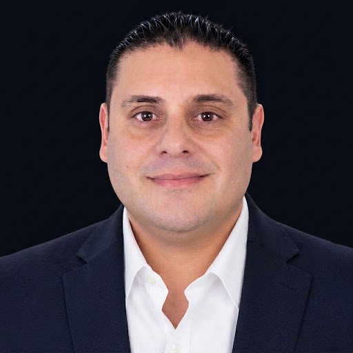 Arnoldo Chaidez - CEO and Founder EMPLOI